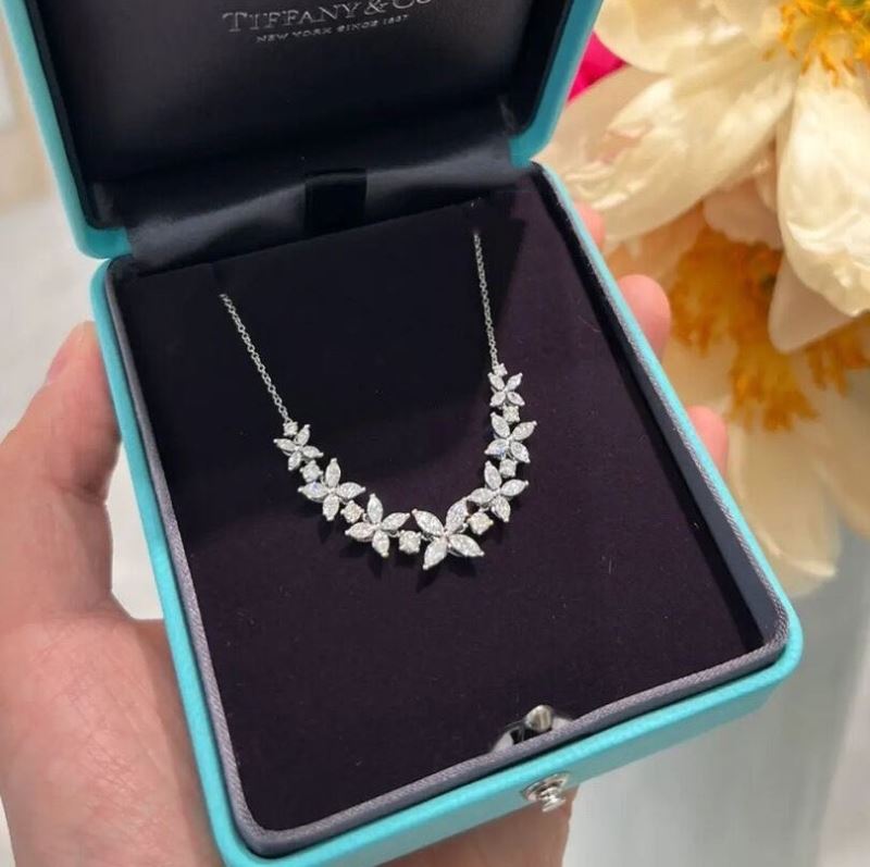 T*f*ny necklaces